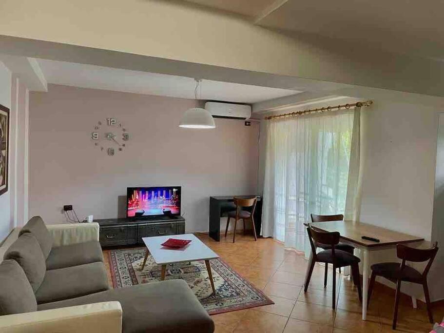 Apartment In Skanderbeg Square - Tirana Center 1 מראה חיצוני תמונה