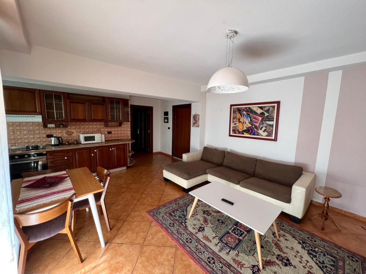 Apartment In Skanderbeg Square - Tirana Center 1 מראה חיצוני תמונה